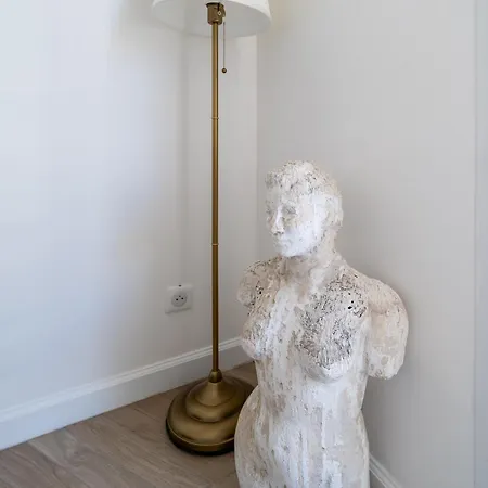 Moderne Proche - Balcon Et Climatise *