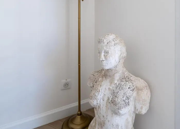 Moderne Proche - Balcon Et Climatise *