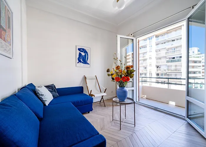 Moderne Proche - Balcon Et Climatisé Nice